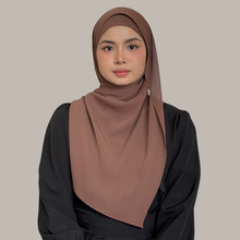 Load image into Gallery viewer, Allure in brownie