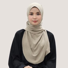 Load image into Gallery viewer, W-Ironless in spring