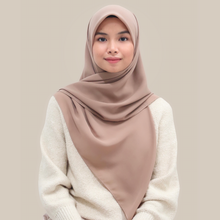 Load image into Gallery viewer, Dingin in hazelnut